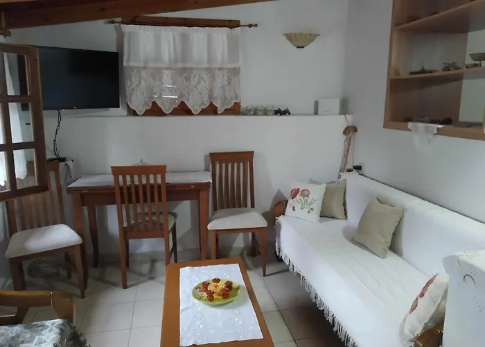 Panthea Cottage