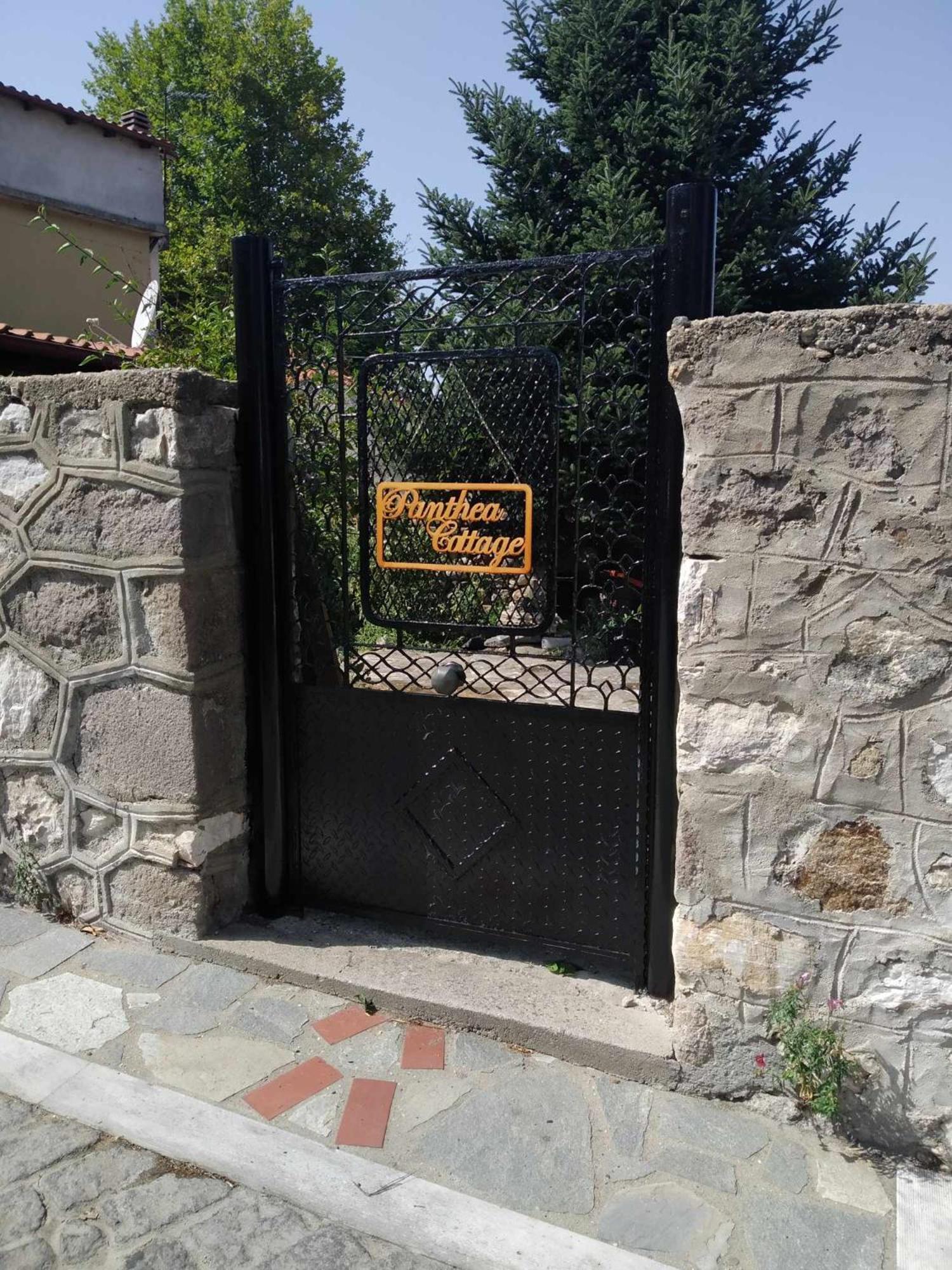 Panthea Apartment *